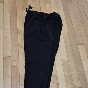 lululemon On The Fly Woven Jogger